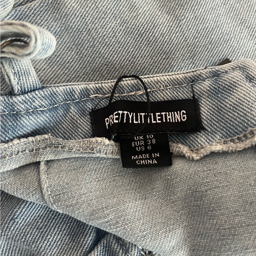 NWT PrettyLittleThing Lite Blue Wash Corset Panel Denim Mini Dress Size 6 - Picture 4 of 10